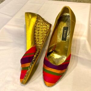 Bally Women's Vibrant Striped Wedges size 40